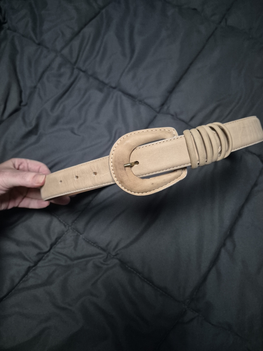 Soft Beige Suede-Textured Women's Belt with Rounded Buckle